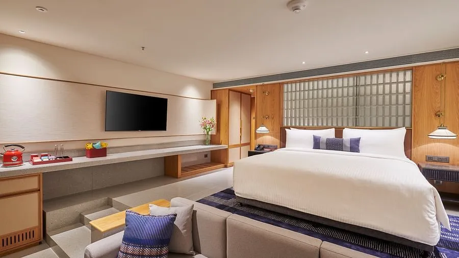 Cliff View Room